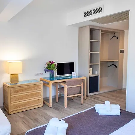 & Village Baia Di Conte Ξενοδοχείο