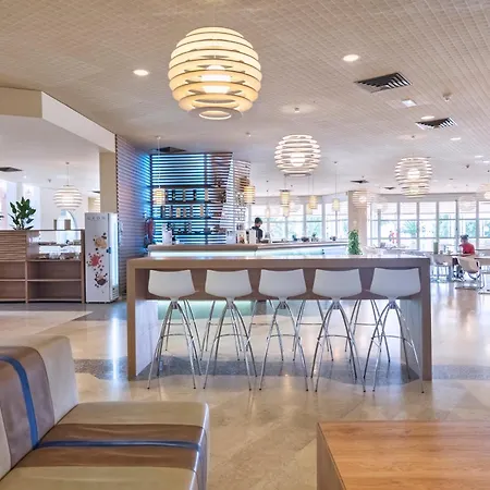 Ξενοδοχείο & Village Baia Di Conte