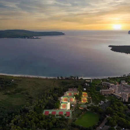 Hotel & Village Baia Di Conte 4*