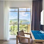 & Village Baia Di Conte 酒店 4*