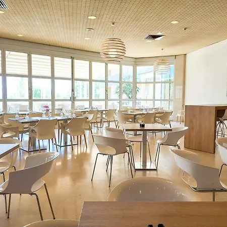 & Village Baia Di Conte