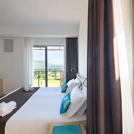 & Village Baia Di Conte Hotel