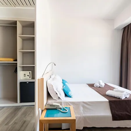 & Village Baia Di Conte 4*