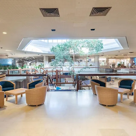 & Village Baia Di Conte Hotel 4*