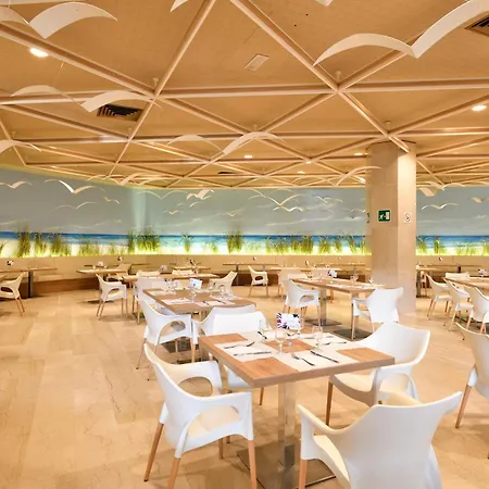 Hotel & Village Baia Di Conte