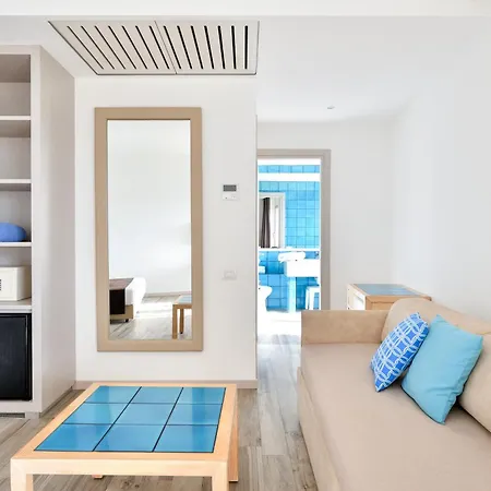 & Village Baia Di Conte