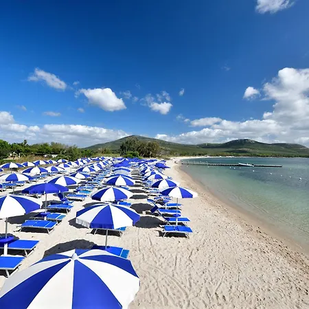 & Village Baia Di Conte 4*