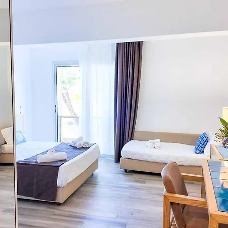 & Village Baia Di Conte 4* 阿尔盖罗