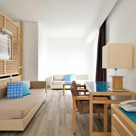 酒店 & Village Baia Di Conte 4*