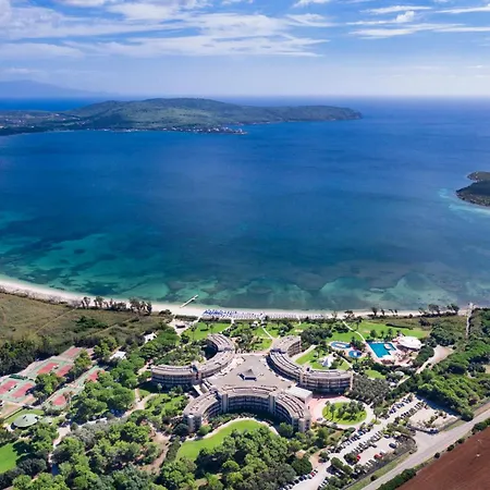 Otel & Village Baia Di Conte 4*